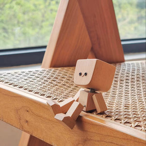 Free Shipping Shaking Feet Wooden Doll with magnetic expression accessories for decoration